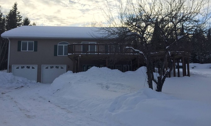 Houghton Apartment | Fresh Coast STUDIO APT-Houghton Canal-new, clean, close to MTU-nightly,wkly,yrly