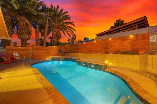 Green Valley North House | Fresh & Fun! Vegas 4BR w Heated Pool, Dog Friendly
