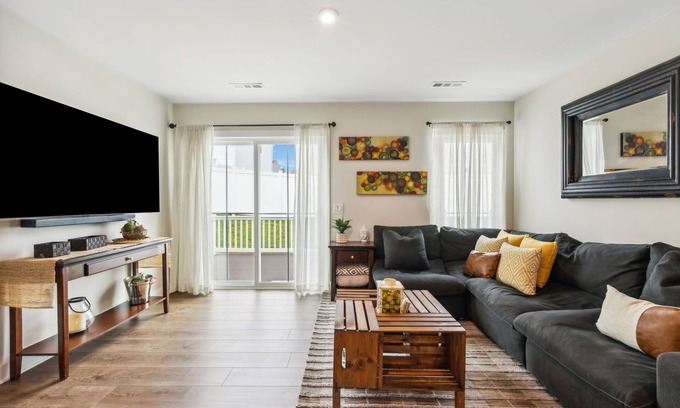 Nashville House | Fresh Remodeled Modern Single Family Home in N. Nashville