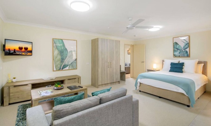 Maleny Apartment | Fresh & Spacious: The Tamarind at The Guesthouse