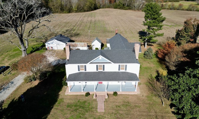 Buena Vista Other | Freshly renovated c1900 Farmhouse in Plainview surrounded by crop fields