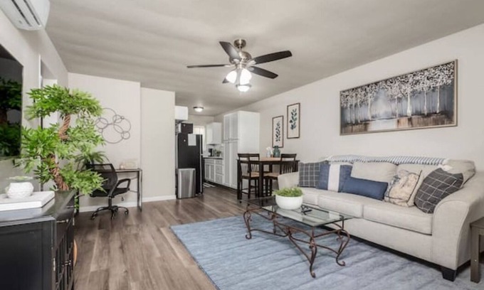Fig Garden Apartment | Fresno Apt | Next to Gazebo Gardens | 1 Bed/1 Bath