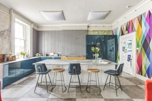 Derby House | Friar Gate House - Grand Georgian Townhouse in Derby Centre