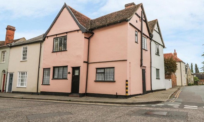 Sudbury House | Friars Retreat