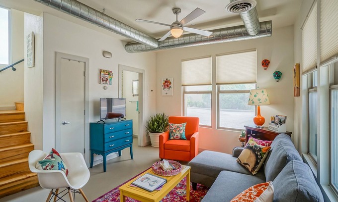 Downtown Albuquerque Condo | Frida Kahlo! 1bd/1.5ba Condo near Old Town/Sawmill. Balcony, Patio!