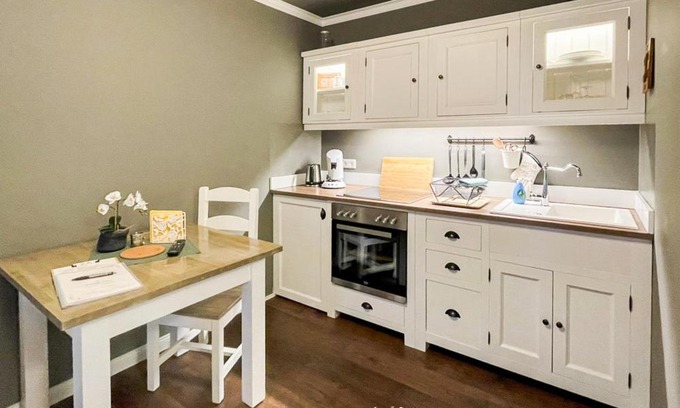 Dersdorf Apartment | Friendly Home - Einzelappartement "Pure" Köln Bonn Phantasialand