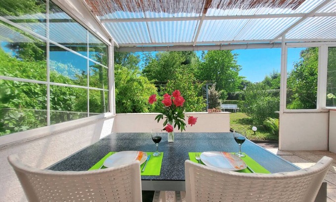 Storkow House | Friendly house in the lake country * 2 gardens, 2 terraces