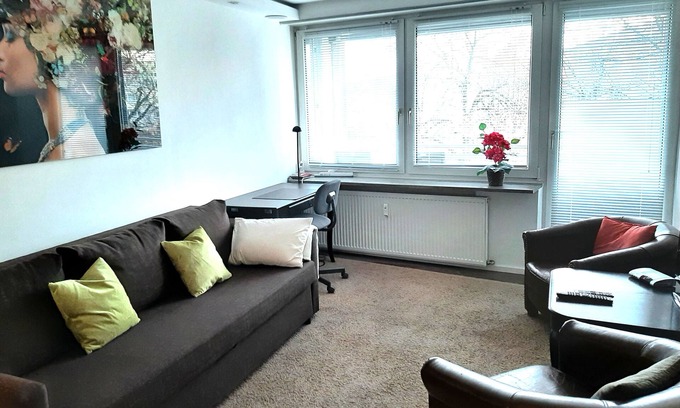 Forstenried Apartment | Friendly, quiet apartment close to subway station (50 m), WLAN