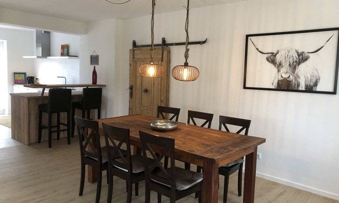 Saaldorf-Surheim House | Friendly vacation home- 8 persons, 130sqm, 3 bedrooms, 2 terraces, central