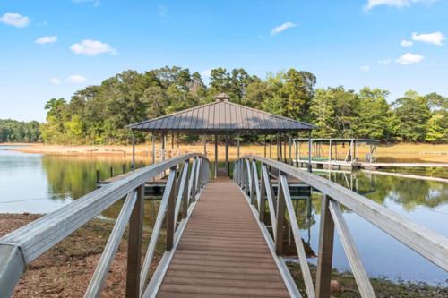 Reed Creek House | Friendship Cove Retreat w Dock
