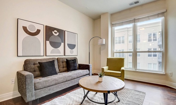 Cole-Noble District Apartment | Frontdesk | 1 BR Apt by Gainbridge Fieldhouse