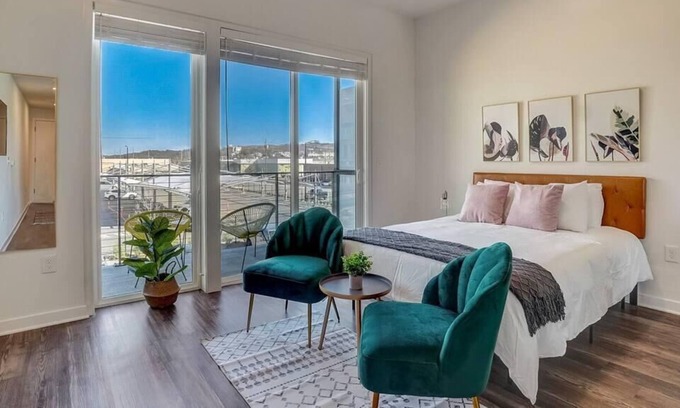 Avondale Apartment | Frontdesk | Charming Studio near Sloss Furnaces