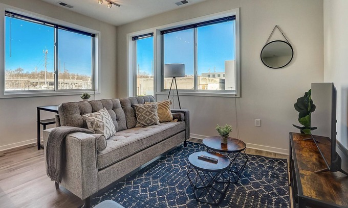 Brewerytown Apartment | Frontdesk | New 2 BR Apt in Brewerytown