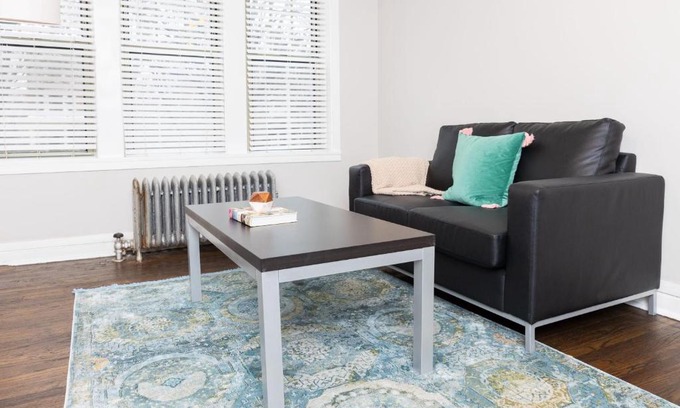 Kenwood Apartment | FRONTDESK Open 1 BR Apt 6 miles to Downtown