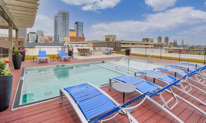 Cole-Noble District Apartment | Frontdesk | Studio Apt by the Old National Centre