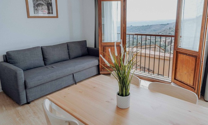 Alquezar Apartment | Fuendebaños Apartments