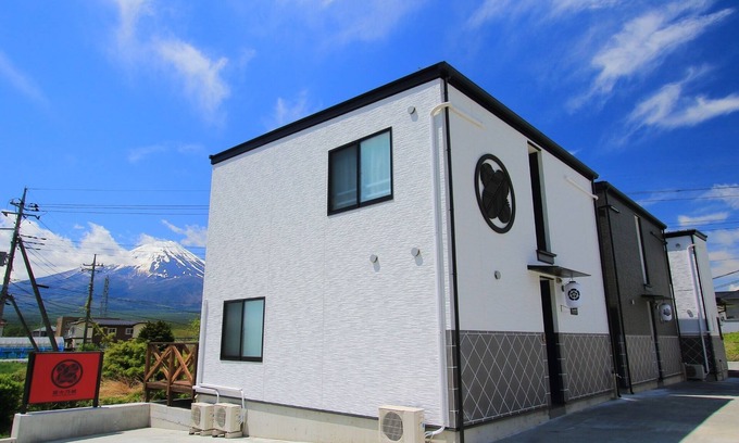 Fujikawaguchiko House | Fujinokura Village Building C/Minamitsuru-gun Yamanashi