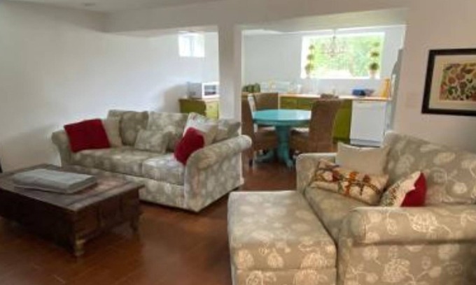Open Gates Apartment | Full basement apartment close to UK and other Lexington attractions.
