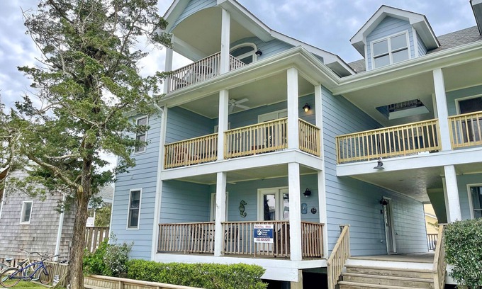 Ocracoke Condo | Full Circle: Condo with pool access. Centrally located