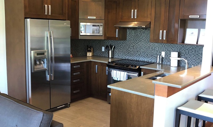 Ganges Condo | Full Condo - 2bdrm - 2 bath on Salt Spring Island. Minutes to Ganges - Unit 101