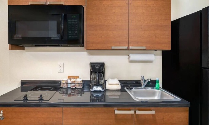 Hurricane Hotel | Full-Kitchen Room Perfect for Zion Park Adventurers!
