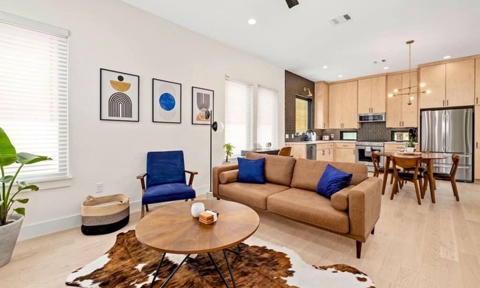 Elmhurst Heights House | Full Modern Home - Quiet Oasis Close to Downtown w/Private Yard, 1 Car Garage