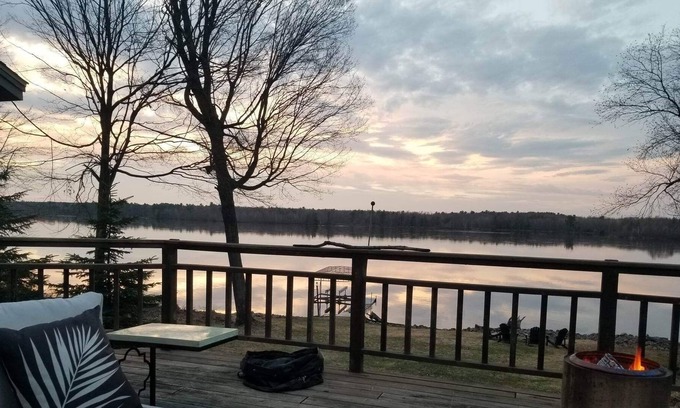 Central Wisconsin House | Full Service 2023 U.S. Senior Open Executive Waterfront Estate