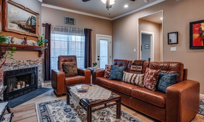 Far North Dallas Condo | Fully equipped, amazing updated 2BR/2BA/patio- Excellent north Dallas location!