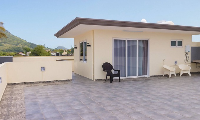 Beau Bois House | Fully Equipped Rooftop house with private terrace in Beau Bois, St-Pierre, Moka