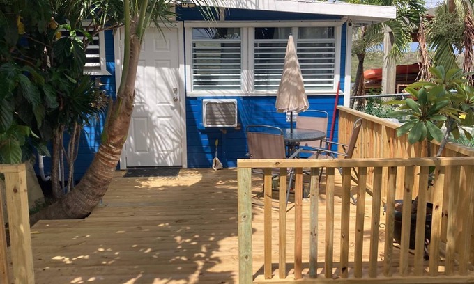 Culebra Pueblo Apartment | Fully Equipped Studio Cottage, Water Views, Beach Accessories, WiFi & Netflix