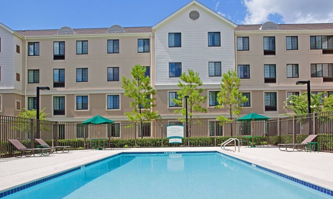 Energy Corridor Condo | Fully-Equipped Suite with Pool Access! Free Shuttle, Buffet Breakfast + 24h Business Center