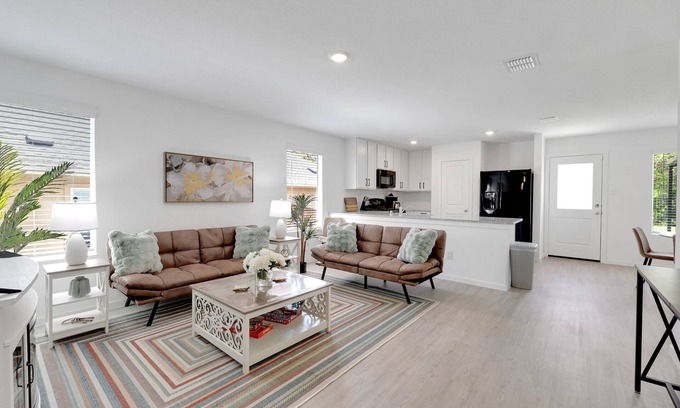Lincoln Park House | Fully Furnished New Home, All-Inclusive, Family-Friendly, Resort-Style Community