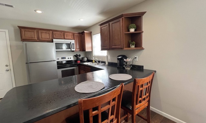 Rolla Apartment | Fully Furnished 2 Bed 2 Bath In Rolla, MO Unit C