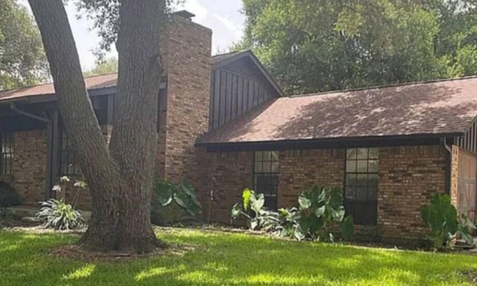 Cameron House | Fully furnished 3 bedroom 3 bath 2 car garage