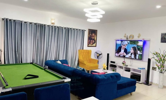 Lekki Phase 1 Apartment | Fully furnished 3 bedroom apartment