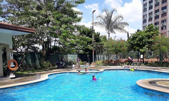 Cainta Condo | Fully Furnished 50 sqm, 2 bedroom condo in Cambridge Village, Cainta
