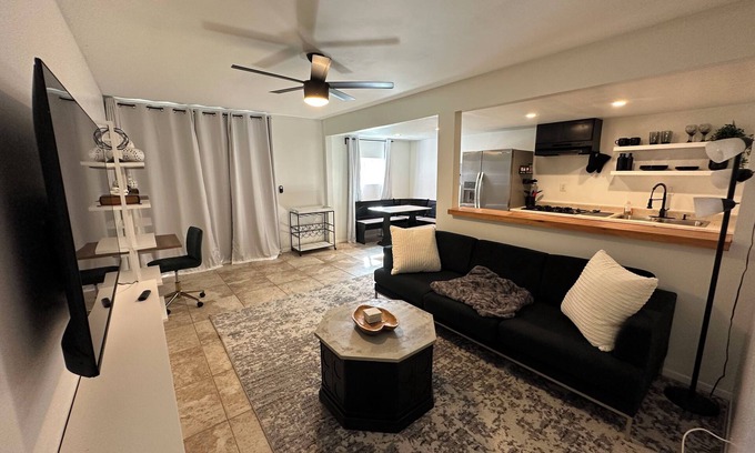 Spring Valley Apartment | Fully Furnished and Cozy 1 bd/1 ba Flat in Serene Neighborhood- 12 mins to DTSDn