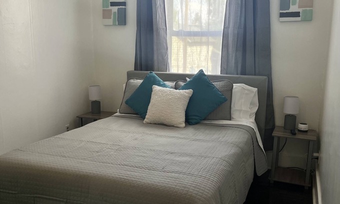 Bay City Apartment | Fully-furnished Apartment in Heart of Bay City