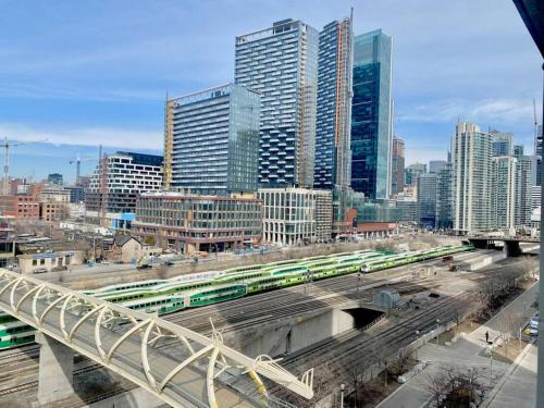 CityPlace Apartment | Fully furnished Lux 1bed condo