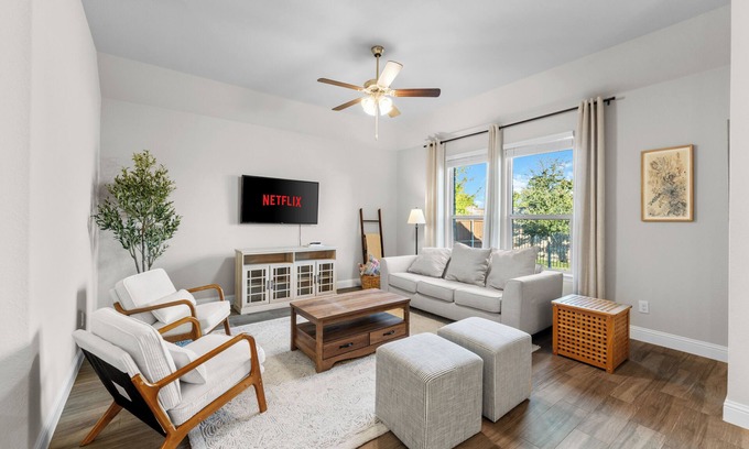 Keller House | Fully Furnished Serene 4BR,2BA House in Keller, TX