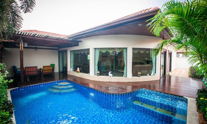 Nong Prue Villa | Fully large Private Pool Villa Pattaya