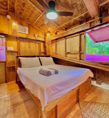 Catangnan House | Fully Private, Native Cottage, Beach Access, Queen Bed, AC, WiFi