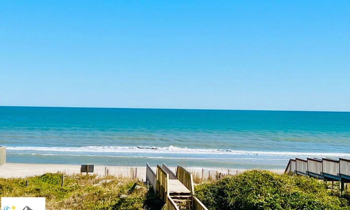 North Topsail Beach House | Fully Renovated Oceanfront - Private Beach Access - Sleeps 8 - Dog Friendly