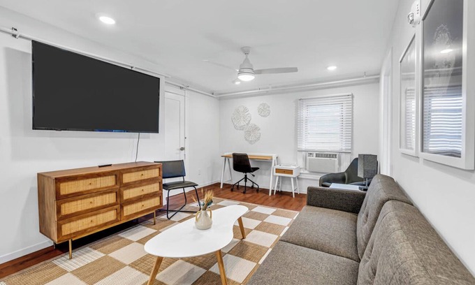 Ocean Grove Apartment | Fully Renovated 2 Bedroom Penthouse Beach Suite #6