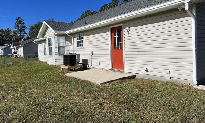 Brunswick House | Fully Renovated Cozy Family Retreat Home!