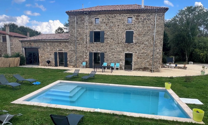 Peaugres House | Fully renovated farmhouse, 7 bedrooms, 7 bathrooms, 7 WCs, swimming pool, 2 terraces