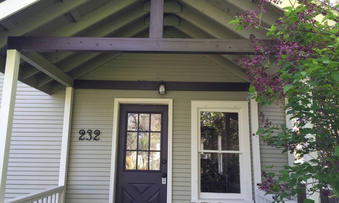 Capitol Hill House | Fully Renovated Old Town Cottage Close to Downtown, City Park, and University