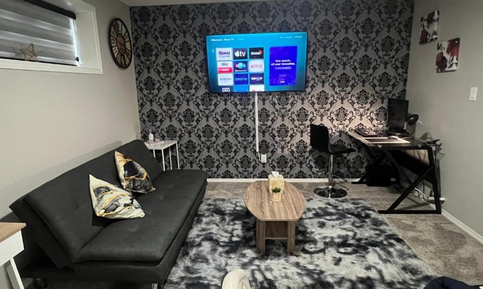 West Edmonton Apartment | Fully Separate & Private Guest Suite