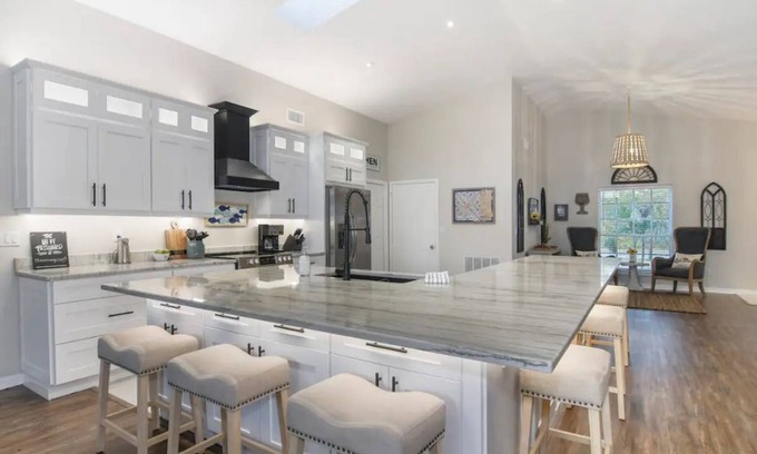 Placid Lakes House | Fully updated canal front home with access to Lake June