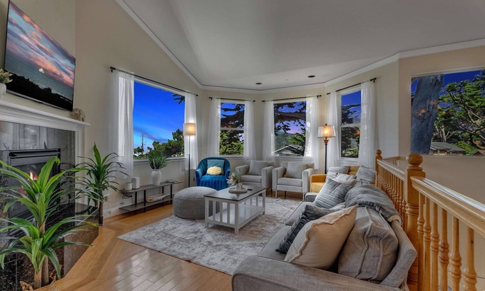 Montara House | Fun 5BR Coastal Retreat w/Pool Table/Arcade/Darts
